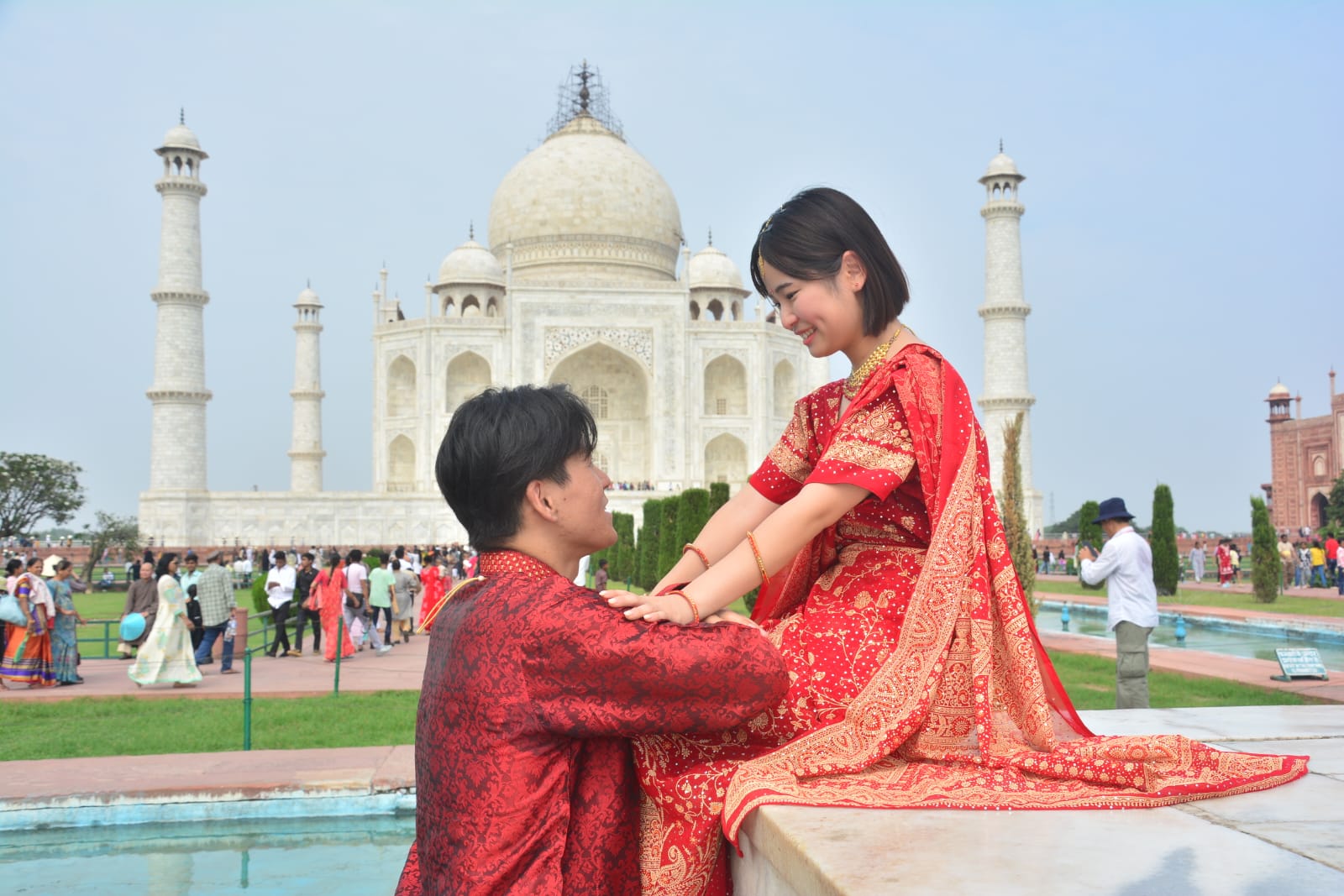 Taj Mahal Same Day Tour from Delhi with Traditional Indian Dress